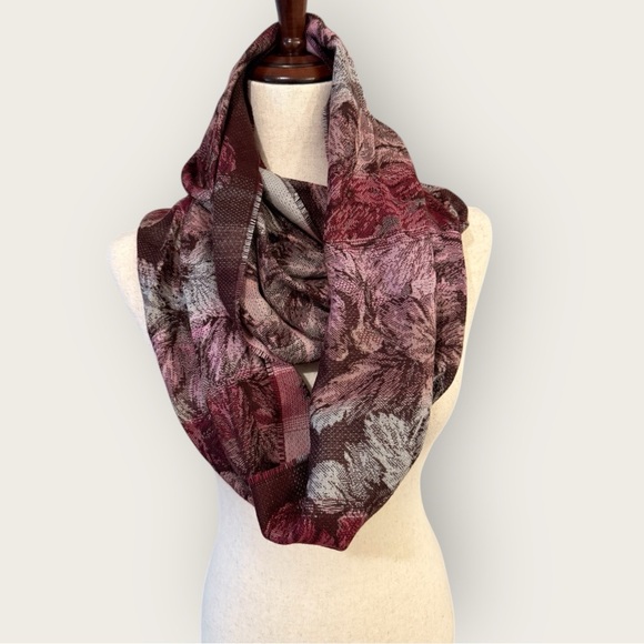 LORD & TAYLOR | German Infinity Scarf Floral - Picture 1 of 3